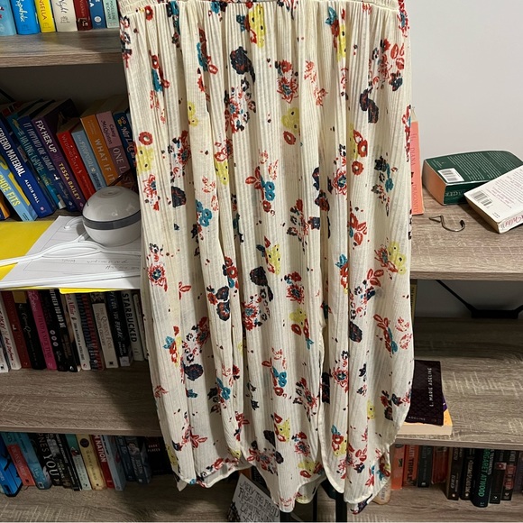 Free People Flowy Bohemian Tube Top with Flower Pattern, Size L - Picture 3 of 3